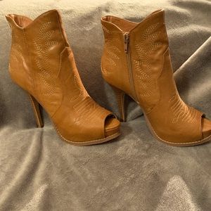 Miranda Lambert 5 inch Stiletto Peep Toe Booties